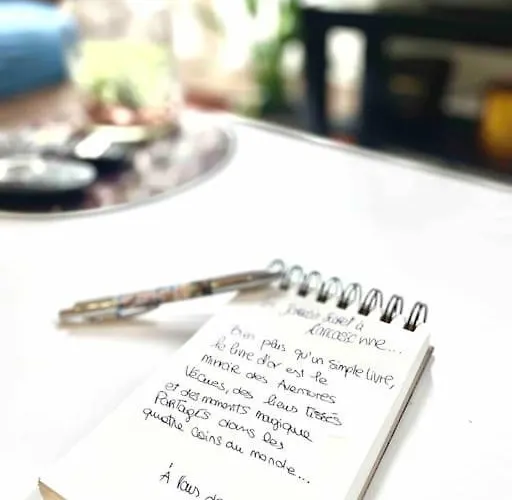 Le Jardin Secret De Nady * Καρκασόν