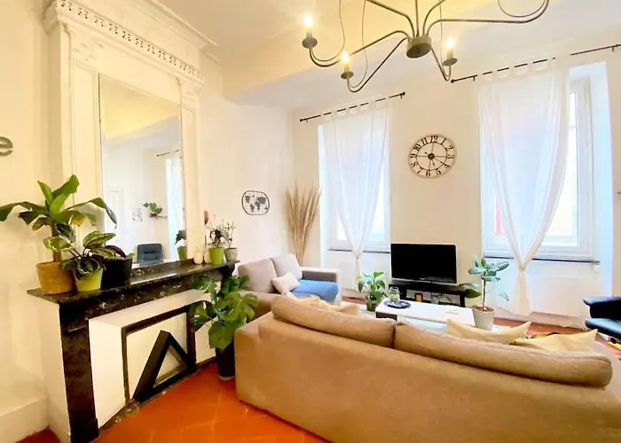 Διαμέρισμα Le Jardin Secret De Nady Καρκασόν