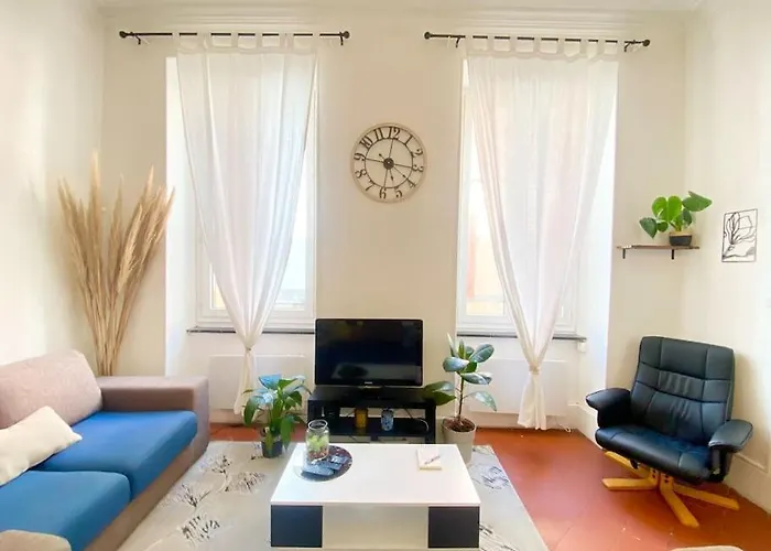 Le Jardin Secret De Nady Καρκασόν